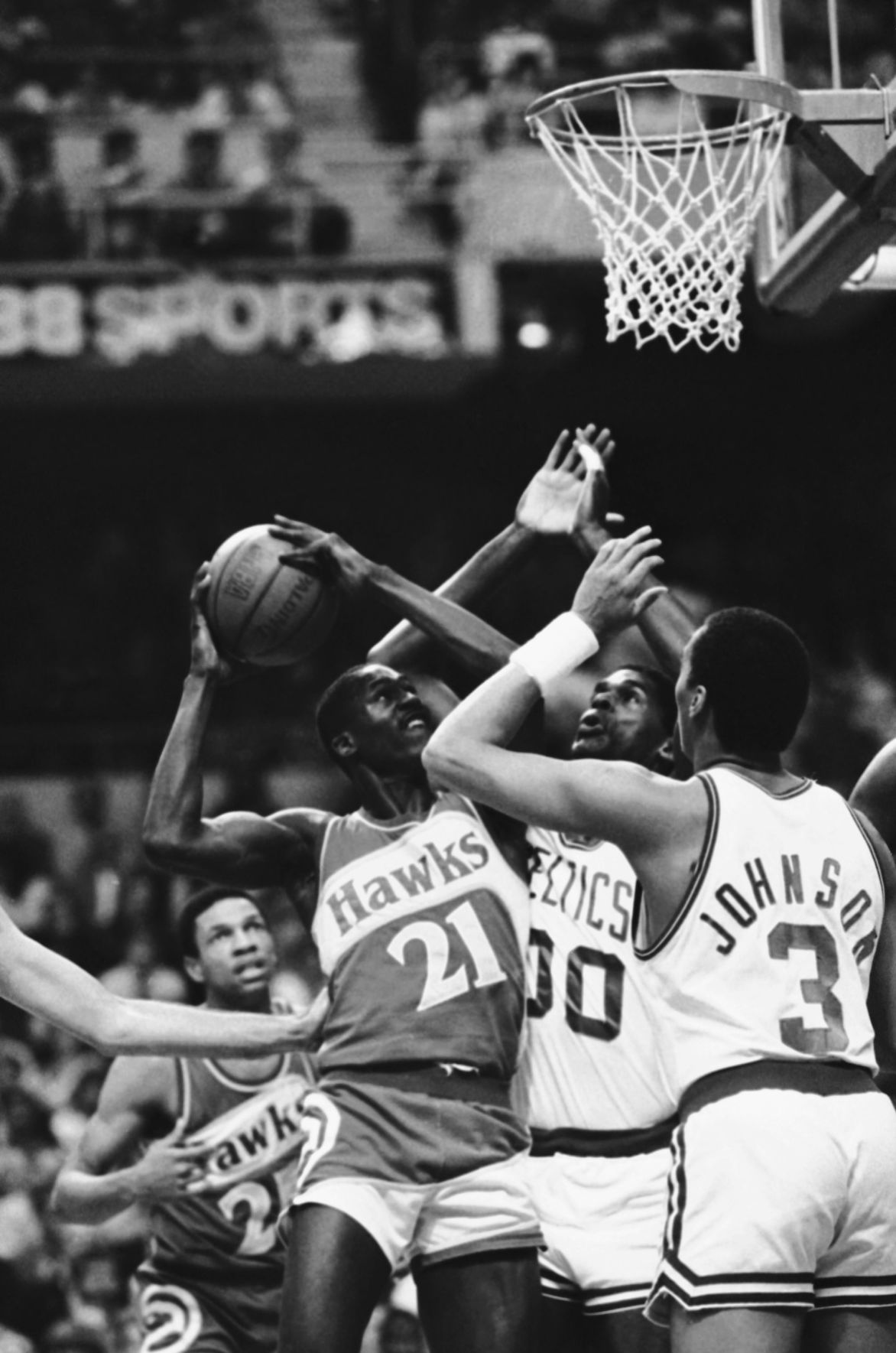 1988: Dominique Wilkins, Larry Bird battle in 1988 playoffs
